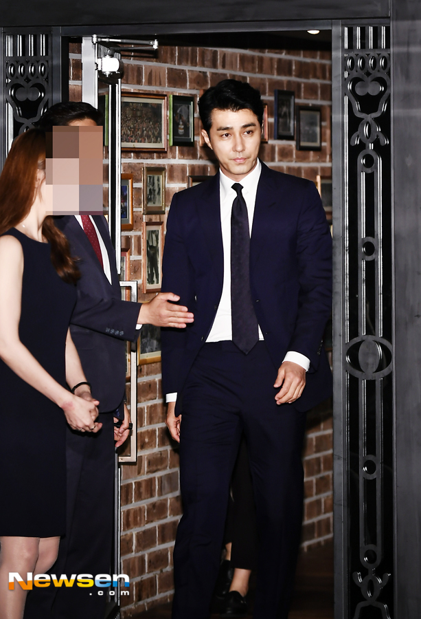 The whiskey Escort by Scotch Blue launch event was held at the Lotte Hotel Cloud Beer Station in Jamsil, Songpa-gu, Seoul on July 16th.The model Cha Seung-won attended the ceremony.Lee Jae-ha