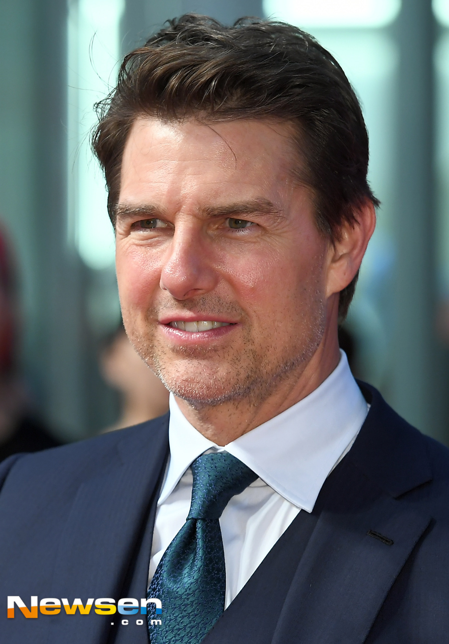 The Red Carpet event in the movie Mission Impossible: Fallout (director Christopher Macquarie) was held at the Lotte World Tower in Jamsil, Songpa-gu, Seoul on the afternoon of July 16.Tom Cruise is stepping on the Red Carpet on the day.Meanwhile, Mission Impossible: Fallout, starring Tom Cruise, Henry Carville and Simon Pegg, will be released on Saturday as an action blockbuster that must end the inevitable mission as all good-will choices made by top spy agent Ethan Hunt (Tom Cruise) and the IMF team return to their worst results.Jung Yu-jin