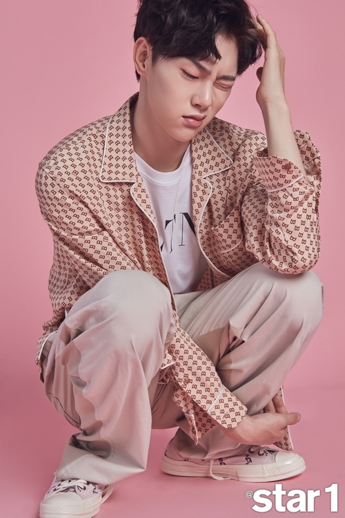 Kwon Hyun Bin, who boasts the wrong charm in MBC Dounia ~ First World I met (hereinafter referred to as Dounia), conducted a picture and interview with At Style in August with a charming charm of twenty-two years under the concept of NEO Hyun Bin.The professional eyes of the model and the deadly charm of the idol were included in the picture.In an interview after the filming, Kwon Hyun Bin said, On the day when there is no Dounia shooting, I mainly work on songs.I want to grow into a place where I can make music by myself, so Im working hard on Actor, and I want to write lyrics that are not obvious, he said.Although he was showing the wrong charm in Dounia, Kwon Hyun Bin, who he actually met, was humble and serious. He often shows curiosity about things that are not in the midst of sudden situations.Im told that its a four-dimensional thing, but Im not a four-dimensional person, Im sure. Im more knowledgeable than I thought, and Im a deep-seated man.Kwon Hyun Bin has been active in various fields such as acting as an idol group JBJ after his debut as a model, and acting as a kindergarten teacher in MBC Vogue Mam.When asked about the title of the singer and model, he said, The singer is good.While I have been modelling for three to four years, I have shown a lot of model Kwon Hyun Bin, but there is no part of the singer except JBJ.So I wonder what I can show you as a singer and I am looking forward to it. As a role model singer, Acep Lakie, Travis Scott, and Beenzino were mentioned. I do not have three things in common, but all of you are my role model.I like Beenzinos musical style. Its good for tight lapping, grooves, and the atmosphere of the song.I think it is a wonderful singer who is good at music itself. When asked about the change after JBJ activity, I first felt that my actions could seem like actions with special meaning to others.A few days ago, I posted a half-heart photo on social media and misunderstood it was a message to GFriend. I dont have GFriend.After JBJ activities, I became a person who could affect someone, and I think that there was such a happening because I had fans who thought about me. I often fall in love with the politeness of the person, he said.Dounia, starring Kwon Hyun Bin, is a unique style program that combines reality and story, and has drawn attention before the broadcast.Until the first broadcast, I didnt know what Dounia was about, and I thought Id have to talk a lot on the air after watching it.I guessed it was a documentary-oriented broadcast, but I saw it when I saw the first broadcast that it was a completely different genre. Dounia is a secret program for the cast.at style