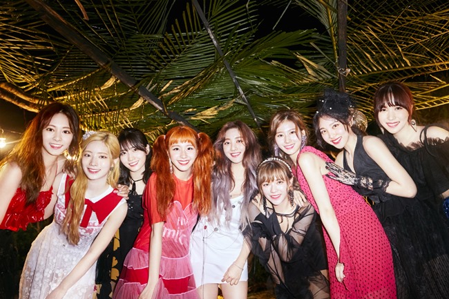 Girl group TWICE (TWICE) is continuing its ninth consecutive hit march, winning both soundtrack and Ultratop tops at the same time.The title song Dance the Nightstand Lee Jin-hyuk (Dance The Night Away) from the second special album India Summer Nightstand (Summer Nights) released by TWICE at 6 p.m. on the 9th, is a five-week soundtrack released on the afternoon of the 16th, including Mnet, Genie, Ole, Soribada, and A Bugs Life. He was on the charts.TWICEs first India Summer song Dance the Nightstand Lee Jin-hyuk is also on the eighth day of its release, with the number one spot on the five real-time soundtrack charts including Melon, Mnet, Naver, Soribada and A Bugs Life.He also conquered the top in album sales.India Summer Nightstand topped the weekly album charts (based on the 07.09-07.16 tally) released by the record aggregation site Hanterchart on the afternoon of the 16th, with sales of 101,543 copies.As a result, TWICE has re-established the dignity of a one-top girl group with strong fandom and solid popularity by ranking first in soundtrack and Ultratop.Dance the Nightstand Lee Jin-hyuk is an uptempo pop song expressing TWICEs youth who lives with special happiness.Senior Singer Wheesung took on the songwriting and gathered the topic early, and Wheesungs sensual lyrics and TWICEs bright and healthy charm met with intense synergy.The Dance the Nightstand Lee Jin-hyuk music video, which was released with soundtrack, has been on the rise since it exceeded 42.8 million views at 3 pm on the 16th.From his debut song Elegantly (OOH-AHH Hahhhhhhhhhhhhhhhhhhhhhhhhhhhhhhhhhhhhhhhhhhhhhhhhhhhhhhhhhhhhhhhhhhhhhhhhhhhh), which has continued to record a new record with all the activities up to 100 million views, raised expectations for establishing a record of 9 consecutive 100 million views through Dance the Nightstand Lee Jin-hyuk MV.TWICE was followed by SIGNAL last year, followed by What Orange Is the New Black Love which was reunited by the strongest combination of Park Jin-young X TWICE in April this year.And won four online soundtrack real-time, daily, weekly charts, and Gaon charts.In addition, he was ranked 12th in the song ranking program, and MV also set a new record of 1 billion views for 8 consecutive times exceeding 100 million views on YouTube.In addition, Billboard in the United States recently focused on TWICE as a cheerful sound of TWICE that goes all over the world and an artist who maintains a strong brand identity.TWICE last week KBS 2TV Music Bank, MBC show!Music center and SBS popular song , and Dance the Nightstand Lee Jin-hyuk performance, which shows exciting rhythm and dynamic choreography, has attracted the charm of India Summer Queen .JYP Entertainment Provides