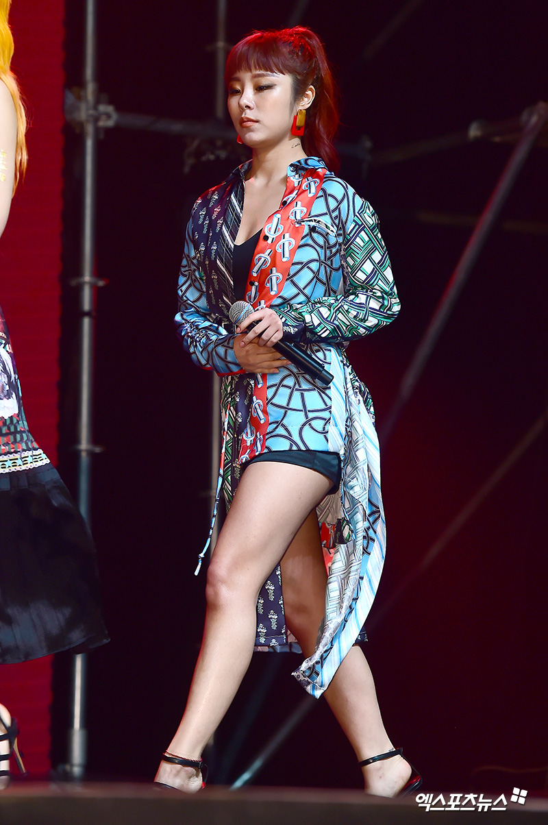 <p>MAMAMOO Wheein, who participated in a showcase of the MAMAMOO seventh mini album Red Moon held at Gwangjang Dong Jesus 24 Live Hall on September 16, has entered.</p>