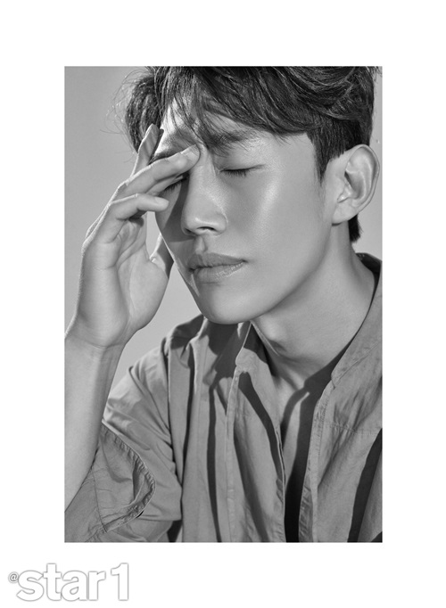 <p>Actor Kang Ki-young showed love of Park Seo-joon.</p><p>Kang Ki-young told stories about Why is Gimbiso so in an interview with a star and style magazine at style and gravure?</p><p>Kang Ki-young who is playing in the role of Bakuyusiku on tvN Why is it so currently being popular under popularity is consulting funny love affair between best friends of the play Park Seo-joon. Kang Ki-young said We saw the original Waptun in advance with a meeting with the KBS Drama Special production team, I certainly thought it was a character that I could do well, Park Seo-joon and KBS Drama He was a man to the fact that he did Special and he trembled even though he was a little brother, he laughed.</p><p>For the secret that always shows Kemi good blomance, I answered Private encounter with opponent actor. There is a different story that you can do while eating a drink in a private seat and a talk that you can do at the scene, more ironic words, the words will slurp and the actor who became familiar with it is called High School King  · It is Ink. </p><p>Park Seo-joon which shows kicked blossom at the moment Question as to whether there are too many private encounters Although Seo Jun is too busy time is not us, but when shooting with friends who had too much gag feeling The code of the match goes well, the gesture which responds is really good .</p><p>Last year, Kang Ki-young, who has served as a licorice actor at various KBS Drama Specials, said SBS While you are asleep, Killing Gunde Hui, KBS 2 Excellence Demonstrator of KBS 2 Queen , MBC He acted as ambition fun Yu Cheol of not a robot and showed various forms.</p><p>To the question as to whether it is lonely that only a fun image is stored to viewers, If you lack all the valuable roles that are inappropriate, you lie, and So, last year greedy to other characters Fortunately I saw that although I received a good reputation, I did not display satisfied slopjin that I was rigid by myself but the role of licorice was also well accepted for me from the beginning It will be obvious that the director who will experiment to see what Kang Ki-young is doing again will smile.  [Photo] Offer at style</p><p>Offered at style</p>