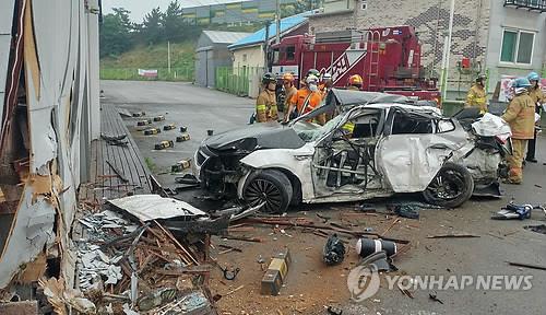 중고생 4명 숨진 안성 렌터카 사고 5초전 시속 '135km' 무면허 알고도 차를 빌려준 무등록 렌터카 업주는 구속 | 인스티즈
