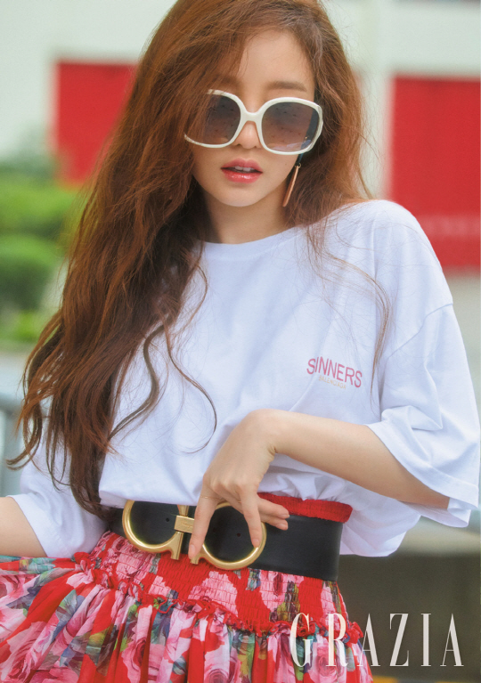 <p>Boasting the attraction of eight color birds against the background of Hong Kong, she gently digested various concepts with her own style and diverged a gravure crafting-like aspect.</p><p>In the interview that followed after shooting, I recently told her that she fulfilled her head. Goo Hara said that Goo Hara, who took a rest for a short blank period and talked a lot about future plans, got a more relaxed and positive mind. She wanted to show herself a good figure in all directions, she came up with her favorite person eagerly at the happiest moment and committed a perfect finish, and cited just before falling asleep, I also thanked you that the day passed.</p><p>Meanwhile, an interview with Goo Hara s gravure can be found on the July issue of Maria Grazia Cucinotta issued on July 20.</p>