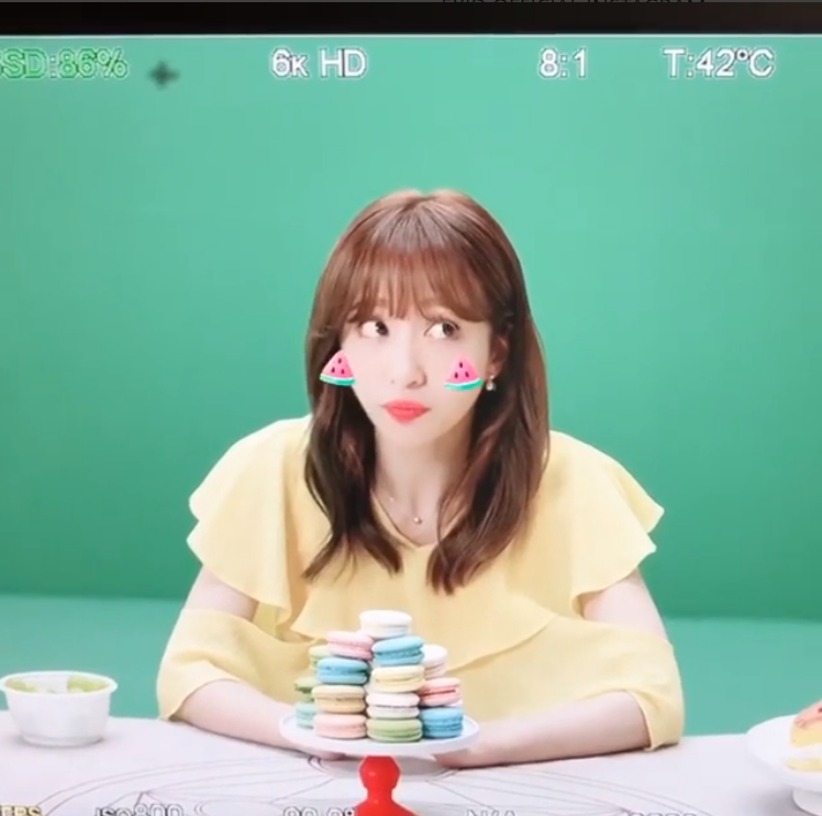 Group EXID member Hani showed off her cute charm.The official Instagram of EXID posted a video on July 21.The video shows Hani working hard on filming AD. Hani is eating something with his mouth shut.As the staff approaches, it is lovely to see Hani bursting into a clear smile.The fans who responded to the video responded such as It is so cute, It melts in the eyes, It is beautiful to eat dirt.EXID released its last song, One More Than Two, on the Re:flower project, which seeks out hidden masterpieces on the 16thdelay stock