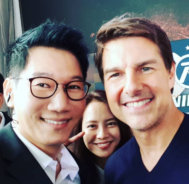 Hollywood actor Tom Cruise has started the movie Mission Impossible: Fallout, which is about to be released.Tom Cruise, a friendly Tom who recently made his 9th visit to Korea, reported on the news of Mission Impossible: Fallout (hereinafter referred to as Mission Impossible 6) advance rate following SBSs Good Sunday - Running Man (hereinafter referred to as Running Man) appearance today (22nd).Tom Cruise will appear on the show Running Man and face the members. He has recently finished recording Running Man with Henry Carville and Simon Pegg.Tom Cruise, Henry Carville and Simon Peggs Running Man on Mission Impossible 6 was known as a preview video released at the end of the Running Man broadcast last week.Especially, when Tom Cruise came to Korea, it was an unusual move to appear in an entertainment program with action such as missions and quizzes.The 9th year Running Man, who mastered all missions, and the worlds spy end king Mission Impossible 6 actors said they will perform a different confrontation mission together.Although the recording was held for a short time due to the tight schedule, the three actors surprised everyone by showing unexpected reversals, unlike the charismatic appearance during the mission.In order to win the mission, the members of the mission skill that surpasses the members of the Running Man in eight years, which is not a matter of water, said, How can you do this?We drive helicopters and actually do a lot of action, Tom Cruise said. Theres nothing more scary about it.Above all, there was expectation from fans that Tom Cruise, Henry Carville and Simon Pegg would like to face each other by attaching the signature name tag of Running Man, and in the photo released earlier, the three actors drew attention with their name tags.Tom Cruise, who was enthusiastically involved in the recording, said, It was really funny and fun.Ji Seok-jin of Running Man posted a photo of Tom Cruise on his SNS on the 21st and said, Brother Tom, so sweet sweet guy.I thank Tom Cruise for appearing on Running Man. It was an honor to meet you, he said. Youre so good at managing.He looks like hes in his 40s.In addition, Mission Impossible 6, which will be released on the 25th, is on the top of the advance rate on the 22nd, and is foreseeing a run for the box office.In addition, advance advance bookings exceeded 100,000 copies, and the strongest advance booking record of the series is expected.Mission Impossible: Ghost Protocol (2011) 7.57 million, Mission Impossible: Lognation (2015) 6.12 million, and attention is drawn to whether Mission Impossible 6 can break the record of previous series.SBS Offering, Ji Seok-jin SNS, Movie Poster