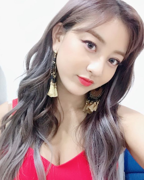 Twice Jihyo Ends Dance The Night Away Activity Forgetting The Hot Thing