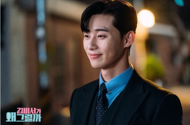 Lee Yeongjun, vice chairman of Kim, left the audience, but Park Seo-joon remained deeply remembered.In the 16th episode of TVNs Drama Why Secretary Kim Will Do It (playplayed by Baek Sun-woo, Choi Bo-rim, directed by Park Joon-hwa), Lee Yeongjun (Park Seo-joon) and Kim Mi-so (Park Min-young) held a wedding ceremony, and everyone was greeted by Happy Endings.Lee Yeongjun promised that he would keep him for the rest of his life, and Kim Mi-so said, I know that he is a better keeper than anyone.The two entered the wedding ceremony so, and welcomed the perfect Happy Endings than any Drama.Other couples also won love.Everyone drew Happy Endings, including the release of Park Yoo-sik (Kang Ki-young), Choi Seo-jin (Seo Hyo-rim), Goguinnam (Hwang Chan-sung), Kim Ji-ah (Pyo Ye-jin), Bong Se-ra (Hwang Bo-ra) and Yang Cheol (Kang Hong-seok).The secretary of Kims office, who has everything from wealth, face, and skill, but who is united with his own troubles, Lee Yeongjun (Park Seo-joon), and Kim Mi-so (Park Min-young), a secretary-general who has fully assisted him, are out of the party.Based on the popular web novel of the same name with 50 million views, the novel-based webtoon is also enjoying great popularity, exceeding 200 million cumulative views and 5 million subscribers.Park Seo-joon played the role of Narcissist vice chairman Lee Yeongjun in the play and shot the hearts of viewers every day by showing comic and romance acting.Park Seo-joons hot-rolling, which takes Lee Yeongjuns brazen self-proud for granted, has created a perfect Drama.Especially, every time I was unexpected, I was excited by the charm that made the bread burst.The news of Park Seo-joons appearance on Why Secretary Kim Will Do It has raised expectations from the beginning.Last year, KBS2 Ssam, My Way raised the popularity of the public, and it was reborn as an actor recognized on the screen by leading the movie Youth Police. In addition, it transformed into a perfect alba student in TVN entertainment Yoon Restaurant 2 and absorbed public awareness by showing off a different charm than Acting.Park Seo-joons agitation across the boundaries of the genre proved the title of believe and see actor and acted as a factor leading to the popularity of the storm of Drama.Lee Yeongjun vice chairman leaves, but Park Seo-joon, who has perfected Lee Yeongjun, seems to stay in the memory of viewers for quite a while.I look forward to the day when Park Seo-joon will find the CRT again as a life drama that will go beyond Why is Secretary Kim?Meanwhile, Knowing Wife, starring Ji-sung Han Ji-min, will be broadcast first at 9:30 pm on August 1 following Why Secretary Kim Will Do It.