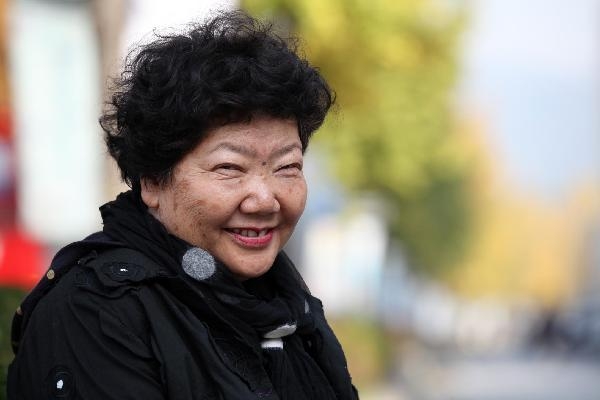 1970년, 신문에 난 파독 간호보조원 모집 공고를 보고 한국을 떠났던 노은님(72세). 함부르크 병원의 간호장이 재능을 발견해 독일 미술계를 밝히는 거장으로 성장했다. 국립함부르크조형미술대학에서 20년 간 학생들을 가르친 그녀는 한국의 ‘석고 데생 수업'이 구시대적인 방법론이라고 비판했다./이덕훈 기자