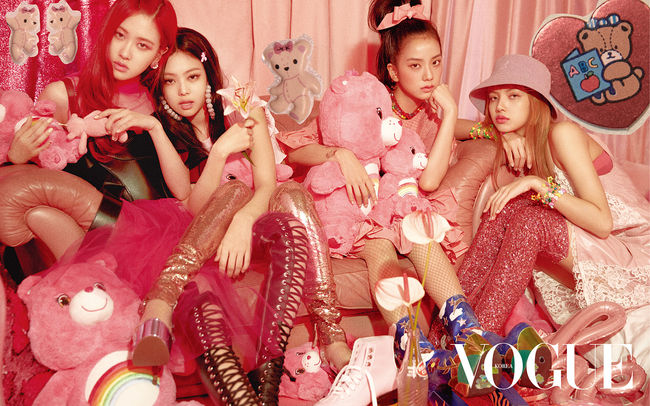 Group BLACKPINK showed off its lovely charm.Yang Hyun-suk YG Producers posted a picture of BLACKPINK on his instagram on the 29th, along with an article entitled #BLACKPINK #BLACKPINK # VOGUEKOREA #Vogue Korea # August issue # YG.The photos show the members of BLACKPINK, which is surrounded by pink dolls and toys. The beauty of the members who completely digest the intricate costumes catches the eye.Meanwhile, BLACKPINK made a leap to become Koreas leading global girl group by releasing its first mini album SQUARE UP on the 15th of last month.It was the first girl group and the highest ever, entering the Billboard 200 chart at 40th and Hot 100 at 55th.In addition, BLACKPINK recently proved its popularity without knowing how to cool down by achieving a total of 11 gold medals, including MBC Show! Music Center for the fourth consecutive week.In addition, it has become the most powerful soundtrack in the soundtrack chart of A Bugs Life and Genie, including the largest soundtrack site melon in Korea, with the number one spot for four consecutive weeks with Toodoo Doo.Yang Hyun-suk Instagram
