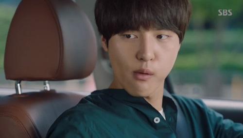Yang Se-jong burst into softie inside charmOn the SBS monthly drama 30 July, Thirty but Seventeen 5-6 times (playplayed by Cho Sung-hee/directed assistant), Yang Se-jong considered Wu Seo-ri (Shin Hye-sun).Gong Woo-jin let Usuri stay in the stairwell for a month and then said, Please keep your promise to stay quiet and keep your promise.However, the distance was not only User, but also his nephew Yu Chan (Ahn Hyo-seop) and his friends broke down.First, Utheri made it impossible to say that he knew more about his dog Duckgu and his family condition than Gong Woojin.Deokgu ate better when he was with Utheri, and Utheri put the dying flower in the place of the place.Gong Woo-jin was impressed by the flowerpot that was revived while leaving the flowerpot as it was.Friends of Yu Chan Han Deok-soo (Cho Hyun-sik) and Dong-Hae Bum (Lee Do-hyun) did not care what kind of expression Gong Woo-jin had, and ordered the Way Home courier service and various delivery foods of Gong Woo-jin, making Gong Woo-jin troublesome.Gong was sweating and organizing the courier service, and daily life was difficult to receive the delivery food. Here, Han Duck-soo and Dong-Hae were constantly asking questions and recommending meals.Gong Woo-jin said, Why do they deliver our Way Home courier ... No, why do they deliver it here? But did not say a word in front of Han Duck-soo Dong-Hae.I soon noticed the good heart of such a good person.Utheri was excited about going to work as a temporary instructor for the violin infant class, and Gong Woo-jin unexpectedly received a cancellation notification call instead.Gong Woo-jin tried to leave a note to Usuri, but he forgot to receive a urgent call, and eventually informed Usuri of his cancellation.Utherly was a little bit tinged, and then said, Ive been crying a lot lately, but Im cool because Im out of it.Uthery also said, The Man from Nowhere, not so much, but a little bit of a nice person.It seems to be a good person to know even if it looks stiff. The Man from Nowhere and Do not interpret it at will.I just happened to get that call. Im not going to have to worry about it anymore.Yoo Gyeong-sang