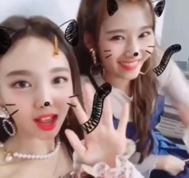 Group TWICE members Nayeon and Sana have given off their lovely charm.The official Instagram of TWICE posted a video on August 1 with the article Ill see you later at the Korea Music Festival.Inside the video was a picture of Nayeon and Sana dressed up as cats with mobile phone applications.Sanas cute visual, with Nayeons innocent look and half-bundled hairstyle in a pearl necklace, attracts attention, with their bright smiles also noticeable.The fans who responded to the video responded such as Both are cute, I really want to see and I am hot.delay stock