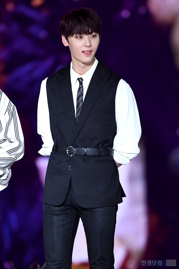 Group Wanna One Hwang Min-hyun attended the 2018 Korea Music Festival Flower carpet Event held at Gocheok Sky Dome in Gocheok-dong, Seoul on the afternoon of the afternoon.