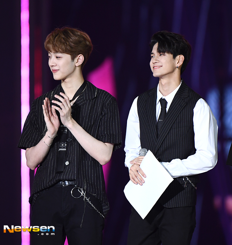 The 2018 Korea Music Festival was held at Gocheok Sky Dome in Guro-gu, Seoul on the afternoon of August 1.Group Wanna One (Kang Daniel, Park Ji-hoon, Lee Dae-hwi, Kim Jae-hwan, Ong Seong-wu, Park Woo-jin, Lai Kuan-lin, Yoon Ji-sung, Hwang Min-hyun, Bae Jin-young and Ha Sung-woon) Lai Kuan-lin and Ong Seong-wu stepped on the flower carpet.Wanna One, Twice, Icon (iKON), Mamamu, Omai Girl, SF Nine (SF9), Raboom, Space Girl, Bigton, Wikimikki, Neon Punch (NEONPUNCH), Kim Dong-han, Hashtag, TRCNG, H.U.B, Card (KARD), Intuit (IN2IT), Flash, Halo, Joel, Zibby, Lim Chae-an, Woo Jin-young X Kim Hyun-soo, The Brothers, Mythin, Soulatido, Bromance and Miskyo attended.Meanwhile, the 2018 Korea Music Festival, which will be held on August 1 and 2, will be broadcast simultaneously on MBC MUSIC and MBC every1 at 7 pm on August 8.yun da-hee