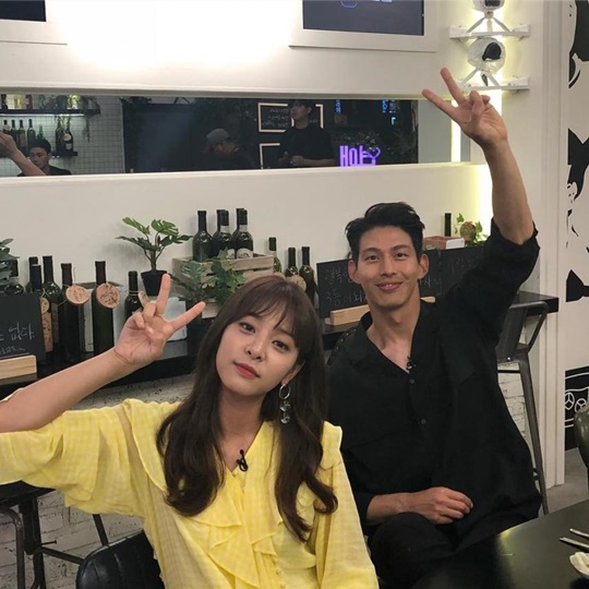 Choi Jung-won, who appeared in Life Bar, released a photo of her with Seol In-ah, who appeared in the program together.Choi Jung-won posted a picture of her with Seol In-ah on the 2nd of last month with her article Life Bar through her Instagram.Choi Jung-won in the public photo is looking at Camera with Seol In-ah.Choi Jung-won and Seol In-ah pose V as they look at CameraChoi Jung-won is smiling at Camera and Seol In-ah is drawing Eye-catching in a casually chic atmosphere.Choi Jung-won and Seol In-ah appeared on TVN entertainment program Life Bar on the 2nd.
