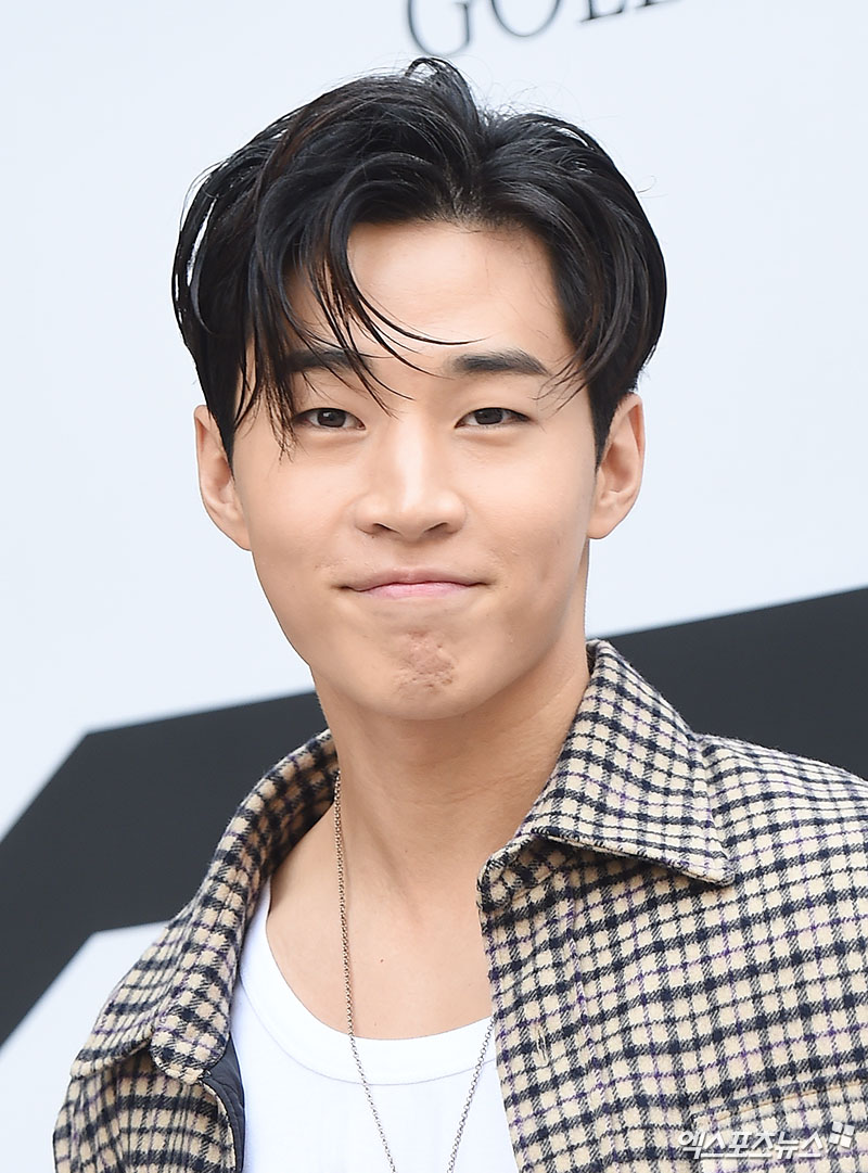 Henry Lau attractive Rich