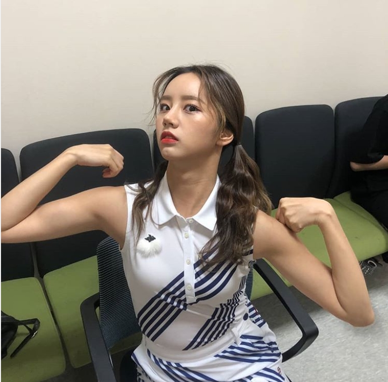 Group Girls Day member Hyeri encouraged TVN Amazing Saturday to watch the main broadcast.Hyeri posted a photo on his instagram on August 4 with an article entitled Please watch Amazing Saturday (Chirit).Inside the picture was a picture of Hyeri wearing a pair of hair styles, Hyeri staring at the camera with both arms flashing.Hyeris sweet and bloody charm draws on Eye-catchingFans who responded to the photos responded such as Upgrading the beauty to the day, I will see it today, Unconditional Should catch the premiere.delay stock