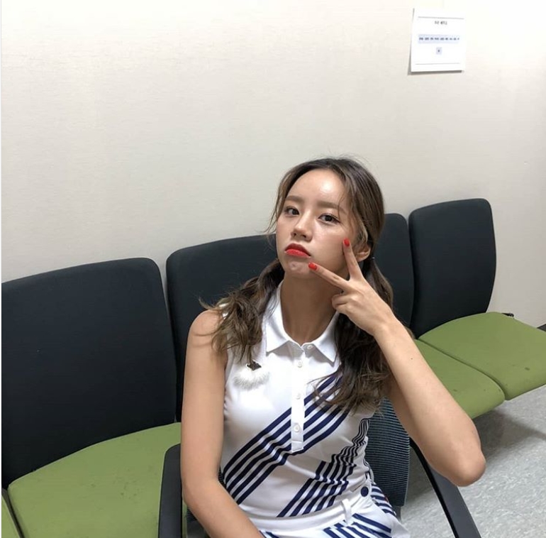 Group Girls Day member Hyeri encouraged TVN Amazing Saturday to watch the main broadcast.Hyeri posted a photo on his instagram on August 4 with an article entitled Please watch Amazing Saturday (Chirit).Inside the picture was a picture of Hyeri wearing a pair of hair styles, Hyeri staring at the camera with both arms flashing.Hyeris sweet and bloody charm draws on Eye-catchingFans who responded to the photos responded such as Upgrading the beauty to the day, I will see it today, Unconditional Should catch the premiere.delay stock