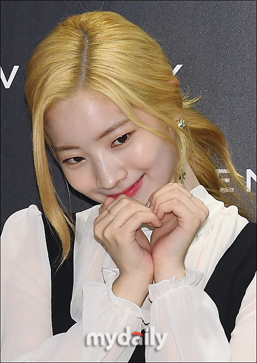 TWICE Dahyun is attending the opening ceremony of Givenchy Beauty in Korea, which was held at Seoul Shinchon Hyundai Department Store on the morning of the 7th.