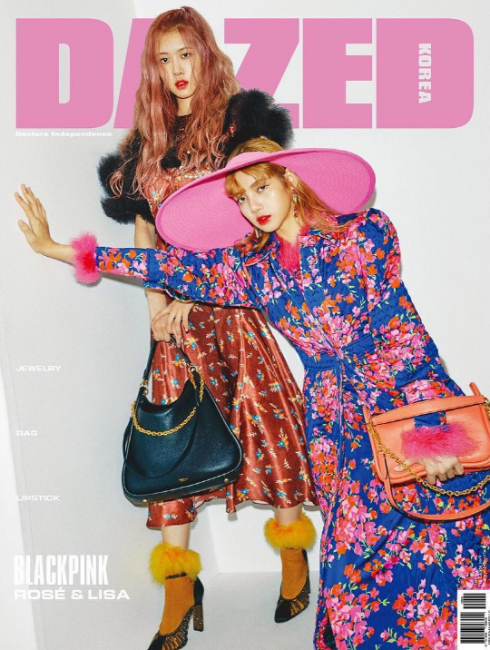 BLACKPINK rosé and Lisa have accessorised the fashion magazine cover.UK licensed fashion & culture magazine Days and Confused official Instagram Days Korea fall special cover cover.BLACKPINK Rose and Lisa and the cover was posted.In the cover, Rose and Lisa wore colorful patterns of long dresses and emanated fashionista-like charms, especially Rose and Lisa, who showed a unique atmosphere with chic eyes and expressions.Meanwhile, BLACKPINK, which includes Rose and Lisa, will hold a concert at Fukuoka Prefecture International Center on the 16th and 17th, and Mikuhai Messe Event Hall on the 24th ~ 26th.On December 24, it will be the first overseas girl group to come to the Kyocera Dome stage.
