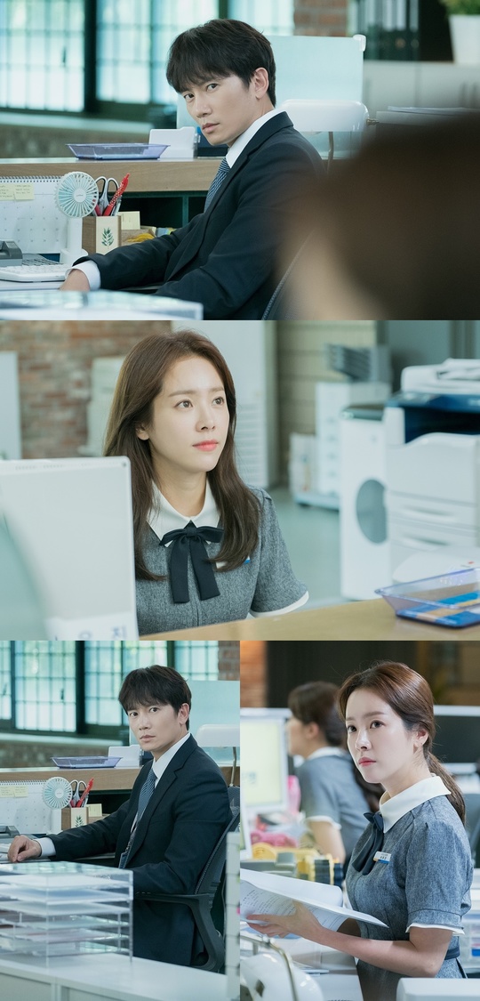 The awkward and uncomfortable Office Life of Ji Sung and Han Ji-min, Knowing Wife, begins.TVNs Drama Knowing Wife (director Lee Sang-yeop, playwright Yang Hee-seung, production studio Dragon, and green snake media) will reveal photos that went into the search for Woojin (Han Ji-min), who was reunited in the reality that Ju-hyuk (Ji Sung) changed on August 9, ahead of the 4th broadcast, to stimulate curiosity.The butterfly effect brought by Ji Sung, who made another choice back in the past, changed everyones present.Joo Hyuk became an ace of the bank thanks to his father-in-law who had a strong background, and the life of Woojin, who was struggling with the worry of a single child, workplace stress, and a mother with dementia (Lee Jung Eun), was also set and lived as a career woman with a dignified and healthy energy.The two people who lived full of the changed present were re-entry with Woojin being issued as the point of Juhyeok.In the open photo, Joo Hyuk and Woojins work scene is breathtakingly tense.Unlike the past, when he was accidentally promoted to the team leader and suffered from the bosss troubles, Ju-hyuk, who became Points universal solver in the changed present, falls into Menbong due to Woojins sudden appearance.Throughout the work, Joo Hyuks nervous expression of searching for Woojin with a new look causes laughter.On the other hand, Woojin, who is digesting uniforms with lively visuals, catches the eye.Woojin, who does not care about Joo Hyuks search before and responds to customers with a bright smile, raises expectations about how the two peoples Office Life will unfold.Ju-hyeok and Woojins bronze enlightenment office life will be held in earnest from the 4th broadcast on the 9th.Joo Hyuk, who is confused by Woojin, who is constantly in front of his eyes, thinks of a grave for a calm and safe (?) workplace.I am curious about how Woojin, who is perfectly set, will respond.The relationship between Joo Hyuk and Woojin, which has changed 180 degrees, creates a differentiated development that stimulates realistic and imagination, said the production team of Knowing Wife.We want you to watch the change in the relationship between Joo Hyuk and Woojin, whose fate has been changed and whose relationship has been properly Lisset, and the relationship between the changed present and the changed one will be interesting.kim ye-eun
