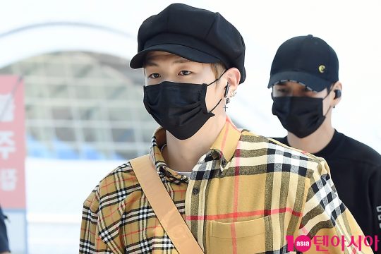 Group Wanna One Kang Daniel is leaving for United States of America through Incheon International Airport on the afternoon of the 10th to attend the LA K-Con schedule.