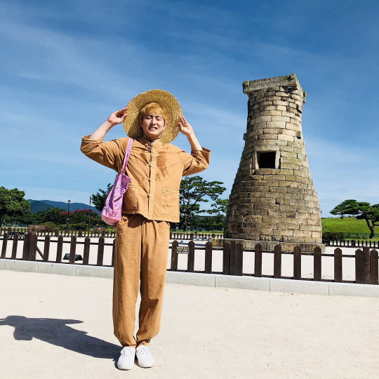 Webtoon writer Kian84 has certified a race trip to I Live AloneKian84 posted a picture on his SNS on the 11th with an article saying, I thought it was hot and burned.In the photo, Kian84 enjoys a swelter in front of Cheomseongdae in a straw hat on the top and bottom of the loess.Kian84 said: Ive only lived 35 years, this tough life, a moment of brief brush before you.I felt like a humble body that came and disappeared like an insect, and what kind of feeling I was standing alone for 1,300 years. I thought it was hot and burning. I Live Alone, which was broadcast on the 10th, was broadcasted as A Trip to Gyongju of rainbow members dressed in hanbok as a summer vacation special Summer Hyunmu School.