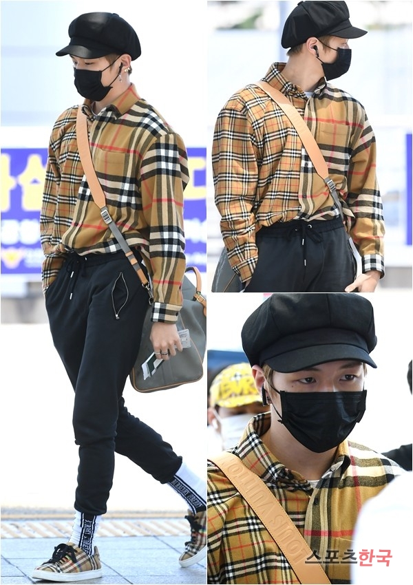 Wanna One Kang Daniel departs for United States of America LA via the Incheon International Airport Terminal 1 for the 2018 KCON (Kacon) LA attendance on the afternoon of the 10th.