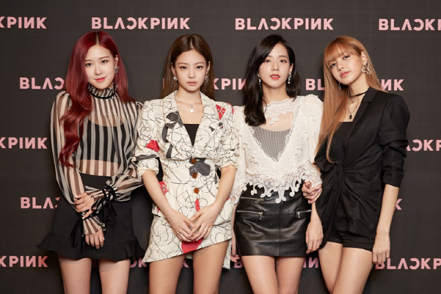 Black Pink, which was also a name.Black Pink, which has three beats of ability, visuals and performance, has rewritten K-pop history with its title song Tududududou, which was released in a year in mid-June, one step ahead of other girl groups.Following the music broadcast Olkill, it also ranked #1 on the Melon daily chart for 30 days, becoming the strongest sound source, and breaking the record of the Korean girl group by entering the 40th place on the Billboard 200, the main chart of United States of America Billboard, and #55 on the Hot 100.In addition, the music video of Toudoudu exceeded 200 million views in 33 days, the fastest time of the K-pop group, and won another title called YouTube Queen.The follow-up song Forever Young has also been loved continuously, making it more popular than the heat wave.Apink, who returned to the mini-7 album ONE & SIX on the 2nd of last month, also showed the record of the 8-year girl group.The title song No 1 captivated fans by showing both the original innocent and lovely charm and mature feminine beauty.Apink has maintained its top position on the major music charts in Korea on the day of release, even during a short period of activity.He also won first place in music broadcasts such as Music Bank and Inkigayo, and achieved a total of five gold medals.In particular, Apink has been on the 11th place on the Billboard World Album Chart and has been on its own since its debut, including its first entry into the social 50 charts.TWICE also returned with a fresh India Summer Song.TWICE released its title song Dance the Nightstand Lee Jin-hyuk on its second special album India Summer Nightstand on the 9th of last month.Dance The Nightstand Lee Jin-hyuk, which starts with a refreshing voice of Nayeon and Sana, has cooled the fans ears with its youthful but bright energy, and the music video set in the open Sea has soothed their youthful charm.In particular, TWICEs unconventional popularity has already ended its official activities, but it was Music Bank on the 3rd and MBC show on the 4th!Music center, and on the 5th, Inkigayo climbed to the top spot, giving the honor of 9 terrestrial music broadcasts and 8 consecutive Triple Crown.Mama Mudos mini album RED Moon, which differentiates itself from other girl groups with intense girl crush songs, swept the top of the major music charts at the same time as the announcement, and took the top spot in music broadcasts, revealing the successful comeback of Believe Mammu by pouring out the passionate charm of Mammu, which resembles summer.In particular, RED Moon also topped the iTunes comprehensive record charts in Hong Kong, Taiwan, Singapore and Vietnam and the QQ Music K Pop charts in China.It has also proved to be one of the group representing K-pop, setting records such as entering the world album chart compiled by United States of America Billboard for two consecutive weeks and entering the social 50, which ranks as SNS activity figures, and the hit kisser record chart, which is selected as the record sales volume of new and rising singers.GFriend also returned to summer singing in three months after releasing his mini album in April.The title song Summer Summer Year, which filled the original Power Cheongryang, is a cool pop dance song featuring the excitement of summer night, and it has further enhanced the fun of listening to the names of members such as Yerin, Mystery, Thumb, Galaxy, Yuju and Wish in turn.The title song Summer Summer Year steadily climbed to the top of music broadcasts and music charts, earning a summer report card that was not bad following You Grina Me released last summer.The 2018 Girl Group Summer Daejeon, which was hotter than ever, was decorated by Red Velvet.Red Velvet released his mini album India Summer Magic on the 6th and announced his comebackPower Up, the title song that will hit the red taste that hit last summer, is an uptempo pop dance song featuring a popping and a popping, addicted melody and a chorus that fits in your ears. The songs that came to the top of the main music charts shortly after the release of the sound recordings also reached the top of the charts and announced the spectacular return of the summer ending king.Most of the competing teams have recently completed the India Summer Song activity, and Red Velvets solo performance is expected to continue for the time being.Land, Lovelyz, LABOUM We have one too.Momo, Lovelyz, and LABOUM, who secured a solid fan dump, also joined the girl group competition and attracted attention.It was a song that expressed the situation in which the unexpected reason suddenly came into mind with the word Baem and received steady love from fans as much as the life song Poo-poo.Lovelyz also made a comeback last month with a special digital single, A Sculpture of Summer.A piece of summer was an India Summer Song that Lovelyz first introduced in the summer after his debut, and he was able to meet the brighter Lub Soon Lee by adding refreshment to the lovely charm Lovelyz showed with witty lyrics that compared his feelings of love to frozen ice.LABOUM, who returned to the female and mature woman who changed 180 degrees in about a year last month, also released her fifth single album, Between Us.The title song Cheon is a song featuring an Addicted Melody, and it was known as Soyeons own song and received the attention of fans.First, it was an opportunity to prove the Solo Power again.The third mini album Blue was released, and the title song Love You hit three consecutive hits and wrote a new official record of female solo singer.Love You has reached the top of various music charts and was the only solo singer during the Summer Daejeon period to decorate the Top 10 in music broadcasts.Gyeong-ri, who joined the music industry as a new member of Nine Muses and made his first step in the music industry, joined the Summer Daejeon and started to stand alone in his debut seven years.The title song last night of the debut single album was a pop dance genre, with a dreamy atmosphere of bass performers, and it was especially differentiated from performance-oriented Nine Muses, emphasizing vocal aspects and proving the possibility of being a solo singer with singing ability.Hyolyn filled the vacancy of the Aid India Summer Queen Sistar.Although not entirely, Hyolyn has released Sea to see?, which is a refreshing sound that matches the hot summer weather and cool vocals, soothing fans who have left Sistar.Especially, he opened guerrilla bus kings with Nicole Kirklands crew dancers who made choreography of Im going to see Sea and received cheers from fans.Gugudans unit group Gugudan Seminar also caught the eye.The single title song Samina of Gugudan Seminar, composed of Kim Se-jung, Kang Mi-na and Kim Na-young, who were considered as Jellyfish trio in Season 1 of ProDeuce 101, made them feel different summer tastes with their talent, power-filled yet attractive singing skills and dynamic performance shown in ProDeuce 101.In the summer of 2018, why did the groups have a total Super Wings?First, it is an analysis that aimed at the vacancy of India Summer Queen caused by the dismantling of Sistar.Last year, Red Velvet emerged as a new summer girl group through Red Taste, but it did not reach Sistars star, who made hit songs every summer, such as Touch My Body, So Cool, Love You and Shake It.For another reason, autumn and winter are traditionally the season of ballad singers, and in recent years, even in the spring season, the popularity of singers with sweet tones such as red puberty and melodies has inevitably led to an analysis that all teams followed the Summer-Dance Song-Girl Group formula.It was a happy time to see various concepts such as clean, balal, and girl crush throughout the summer with Girl Group Daejeon which was fiercer than any other year anyway.Fans would also have spent a hot summer cheering and shouting for my own shes regardless of the sound source or music broadcasting ranking.I applaud the passion and hard work of the fans who have spent the summer of 2018 hotter than anyone else, and the fans who have loved them.India Summer Queen, the top girl group, Super Wings, applauded their enthusiasm for being hotter than the heat.
