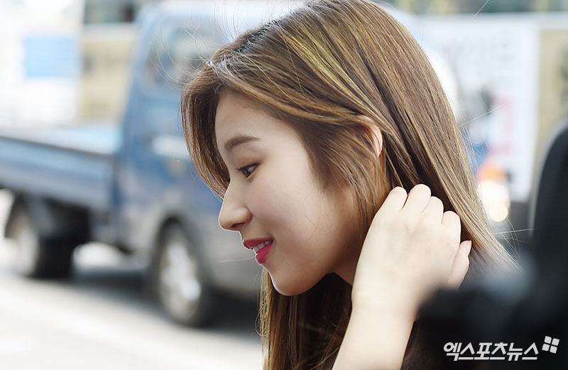 <p>Group Lucky Twice TZUYU, Sana left the US LA via Incheon International Airport Terminal 1 on the 10th afternoon of the concert schedule.</p><p>Lucky Twice TZUYU Palm face</p><p>Lucky Twice TZUYU Unreal Beauty</p><p>Lucky Twice Sana Beauty that makes the wind jealous</p><p>Lucky Twice Sana As much as I can withdraw</p><p>Lucky Twice TZUYU - Sana The beauty doubles</p>