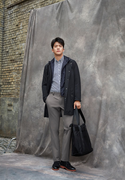 A picture of actor Ha Seok-jin, who is captivating his emotions through Your House Helper, has been released.On the 13th, Ha Seok-jin, who is working as a male fashion brand Model, was released.Ha Seok-jin in the picture is captivating with chic charisma and dandy yet stylish fashion.Ha Seok-jin showed a wonderful autumn fashion with perfect digestion from casual look completed with a jumper with a sophisticated color to suit fashion with unique charisma.Especially Jumper, a shirt that stands out in the jacket, shows off the fashionable side with the point.On the other hand, Ha Seok-jin is playing the role of Kim Ji-woon in the KBS2 drama Your House Helper which is currently on air.Wivis Gissenhomme Offer