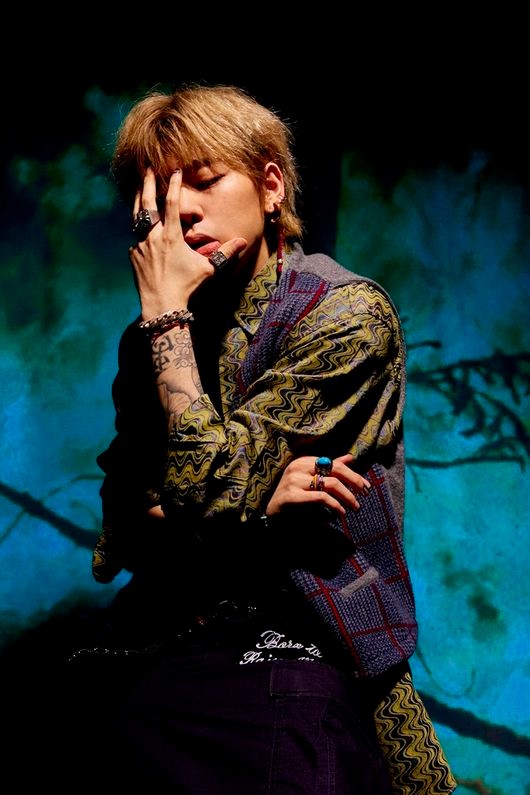 Zico was named as Producers on tvN MrMrMrMr. Sunshine OST Lineup.According to multiple officials on December 12, Zico was the producer of MrMrMrMr. Sunshine OST.Among the ending parts of the last 12 days, Lee Byung-hun and Kim Tae-ri are produced by Zico.In particular, Zico participated in overall work such as composition, lyric and production of the song, and re-proven his outstanding musical ability.Previously, Zico produced the Sweet Relief Life OST in November last year and worked with Winner Song Min Ho and Kang Seung Yoon.In 10 months, he became an OST producer.In addition, Zico has been showing hip-hop songs for the time being, but this time, it is anticipated that Zico ticket emotional song is anticipated.Despite the brief flow of the ending scene, the trendy and sweet melody caught the audiences ears at once.In addition, Zico has swept charts for each song it releases, including Soulmate, which is currently featured by IU. Mr.Sunshine is also a popular film with high ratings in the hottest popularity. It is expected to receive more attention because it has met with the strongest sound source and the masterpiece.On the other hand, Zico held its first solo concert Zico King Of the Zungle Tour in Seoul at the SK Olympic Handball Stadium in Seoul Olympic Park on the 11th and 12th.The world tour will be held in September and October.MrMrMrMr. Sunshine is broadcast every Saturday and Sunday at 9 pm tvN.Seven Seasons, MrMrMrMr. Sunshine