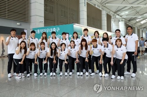 2018 아시안게임 여자 핸드볼 대표팀 2018 아시안게임 여자 핸드볼 대표팀      (서울=연합뉴스) 2018 자카르타ㆍ팔렘방 아시안게임 여자 핸드볼 대표팀이 지난 11일 오후 인천공항에서 출국을 앞두고 기념촬영을 하고 있다. 2018.8.12 [대한핸드볼협회 제공]      photo@yna.co.kr  (끝)