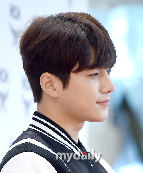 Infinite El is attending a Fashion brand Event held at Lotte Department Store in Sogong-dong, Seoul on the 17th.
