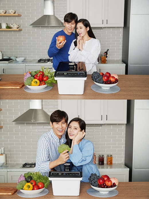 High-end lifestyle brand Factorial is an ultrasonic wave washer with Choo Ja-hyun and Xiaoguang Yu.(EASY-W) photo was released.The Chuwoo Couple in the public picture expresses the ultrasonic wave washing machine Easy W., which is eco-friendly and makes a healthy life for the family, as a bright and healthy energy for the couple.In particular, Choo Ja-hyun caught sight of her unchanging beauty and appearance even after childbirth.Choo Ja-hyun and Xiaoguang Yu were very interested in the product, such as washing various fruits and vegetables directly with Izzy W. throughout the filming.After using the product directly, I was surprised by the noticeably different cleaning effect.In addition, Choo Ja-hyun leads the pose of Xiaoguang Yu, and Xiaoguang Yu is the back door that created the unique love atmosphere of two people, such as taking the Choo Ja-hyun with a good heart.The bright and energetic appearance of Choo Ja-hyun and Xiaoguang Yu, who are considered as the representative Wannabe Couples, and Izzy W., who is responsible for the healthy life of the family, combined well to enhance the perfection of the picture.Izzy W., which delivers safe food to the family through the Chuwoo Couple, is expected to show off its brand value. We hope that Izzy W., which will be on air in late August, will be expected to have a lot of TV commercials.Izzy W. is a scientific ultrasonic wave washing machine that helps clean fruits and vegetables only with water without chemical detergent.For healthier and safer cleaning, it generates 160,000 powerful ultrasonic wave wavelengths per second, cleaning the invisible part of Food Indredients perfectly to the point where it is not in touch.It is characterized by clean cleaning fine dust, 320 kinds of residual pesticides, and various harmful bacteria that are not washed with water or chemical detergent.It completely cleans to the vegetable cultivated without the agricultural chemical, the pest egg, the worm which can remain in the fruit, and the worm carcass.There are four washing modes (vegetable, fruit, cereals, and tableware), which can be used in various ways such as food ingradients washing, tableware, childcare product sterilization, shellfish seam, and meat blood removal.On the other hand, Factorial selected Choo Ja-hyun and Xiaoguang Yu as the exclusive models of Easy W. in July and finished filming TV CF and photo shoot.In late August, we will start full-scale marketing activities starting with TV CF broadcasting, and plan to enter China and Asia market in the future.