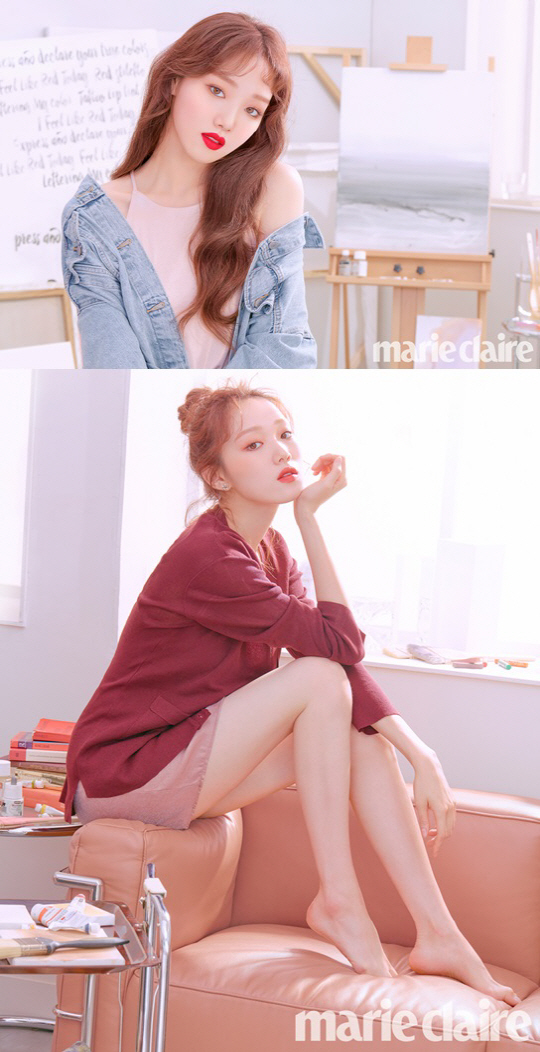 Actor Lee Sung-kyung flaunts adorable charmLee Sung-kyung in the picture showed her makeup look which is provocative and loving according to the color of her lips, and showed her unique appearance.In the picture, she maximized her provocative charm with intense RED color lip color.In another picture, the well-dried rose petal color perfectly digested the makeup look with the autumn atmosphere.More pictures and videos of Actor Lee Sung-kyung, which is expected to change in the future, can be found in the September issue of <Marie Claire>.