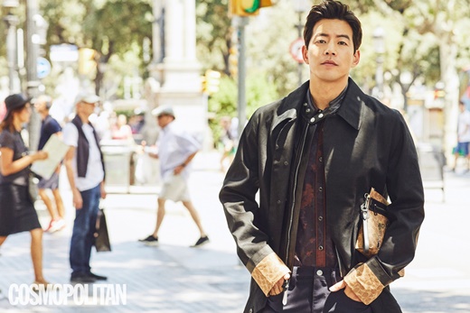Actor Lee Sang-yoon has been released.A picture of the charming actor Lee Sang-yoon who Traveled to Barcelona was released in the September issue Cosmo Politan.Lee Sang-yoon, who has been loved by stable acting and witty dedication through SBS entertainment Death Master as well as the drama The moment I want to stop: About Time, has boasted a ratio as much as a Model in Spain and has digested various costumes.Lee Sang-yoon said in an interview that he was released together, I know that it is a problem to devote too much Passion while acting. I can do a good performance by taking a little power out of my strength.In the future, I will do my best to prepare, but I will try to practice to lose my strength in the field. Please look forward to it and cheer me up.Barcelona pictorials containing Lee Sang-yoons photogenic charm and genuine stories can be found in the September issue Cosmo Politan and the official website Cosmo Politan.