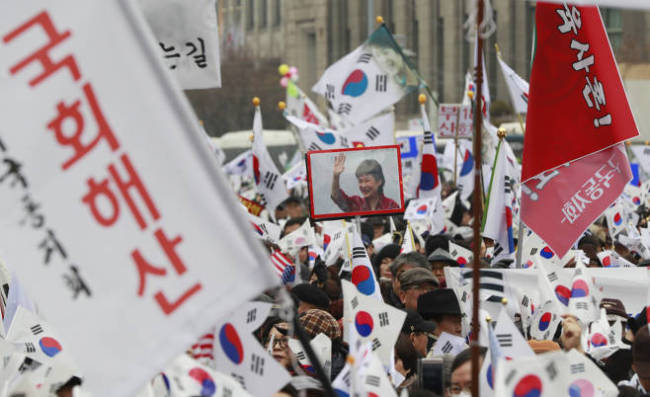 서울시청 앞에서 열린 태극기집회 장면 [사진제공=연합뉴스]