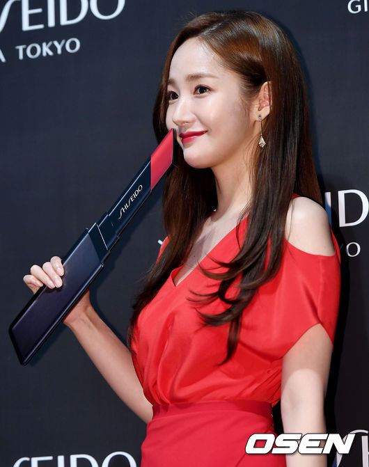 theqoo inserted image