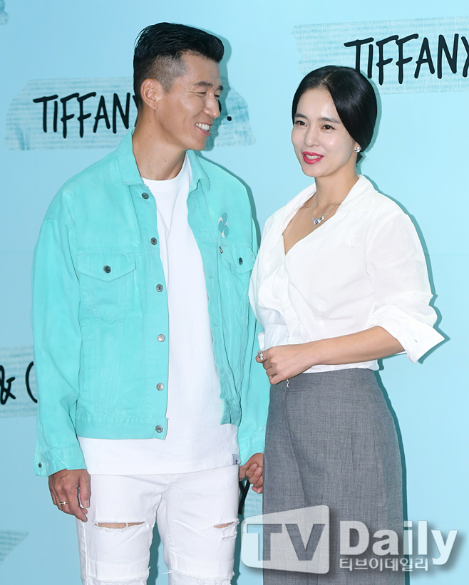 Singer Sean actor Jung Hye-young attends a brand launch event held at Sinsa-dong, Gangnam Moss Studio in Gangnam-gu, Seoul on the afternoon of the 22nd.brand launching event