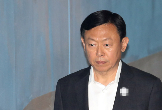 신동빈 롯데그룹 회장. 그는 오는 29일 항소심 결심공판을 앞두고 있다. 신 회장에 대한 2심 판결 선고는 10월 첫째주로 예상되고 있다. (사진=연합뉴스)