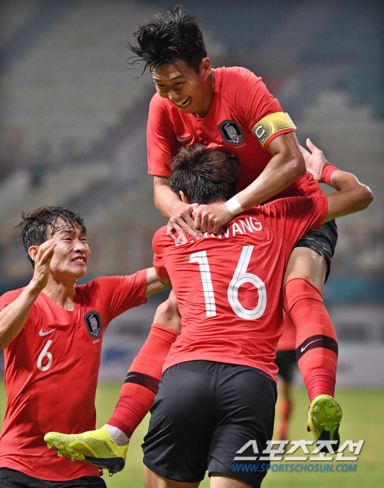 흥민이 : 고맙다~ | 인스티즈