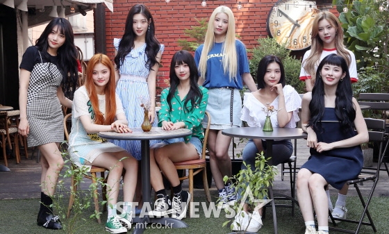 It was a comeback in 10 months. It was a short hiatus. It became the number one music show in 1066 days.The group DIA (UNice Ju is Ki Hee-hyun, Jenny Ye-bin, Chung Chae-yeon, and Eun Chae-soo), who had been more determined by the words, This could be the last album, was thrilled to face unexpected achievements.DIA released its fourth mini album, Summer Aid, and resumed its activities through its main online music site at 6 p.m. on the 9th.DIA has achieved the achievement of becoming the number one SBS MTV The Show in the first week of comeback in the summer season girl group competition, which was hotter than ever, with the sexy concept in cute charm with the Sinsadong tiger, who had been breathing with his debut song Somewhere, and the title number Woo Woo in the Miami base genre in three years.DIA, which faced at the cafe in Sinsa-dong, Gangnam-gu, Seoul on the 22nd, showed a different feeling about the first place in The Show.I was really desperate for this comeback, and I was worried that the fans would not love us because it was a comeback that broke the gap of 10 months.Next time, I think I have a mindset that I really need to set a big goal of being the number one terrestrial music broadcasting program. (Yevin)We always said our first pledge every time we made a comeback, but we didnt do it, but were doing so many pledges because were in the top spot this time. Haha.Since then, I have been standing on the stage of the fan concert and I was so grateful and grateful for the fans response.  (Hee Hyun)I couldnt believe it when I was on the top of The Show and told him how I felt about the award, and I cried a lot after hearing our song Wow waves on the ending stage. (Shit)I was delighted to be in the top spot, but I was more grateful to my fans. I came out after the schedule, and the fans cried at us.I thought I should be a singer who will thrill fans in the future. (Ju-eun)However, DIA lowered itself, saying, We also think that DIA is still far away. DIA also said, I hope that the DIA team will catch the color of the team in the future.I hope DIA will be a group that is not strange even if it is ranked #1 (whether it is a music broadcast or a music chart)., and expressed confidence.DIA members said, I usually see all the comments coming up while working. Especially, the members told a lot of stories about the public response to this activity.I remember Comment, who said, I can see other members of the praise I heard during this activity. In fact, I think its the first time Ive heard praise in this activity. (Hee-hyun)We made a lot of mistakes about the MR removal version stage before.We also accept sensitively about the evaluation of our ability, so in this activity, we were very careful about the MR removal version stage and I heard that the ability has increased a lot since then. (UNice)I dont think Ive heard of musically good things. Ive even had a lot of DIAs are faceless. Of course, this may be a compliment. Haha.But were singers and singers are singing and dancing jobs, so I wanted to show our skills as singers and I wanted to hear the praise of DIA is good (silver)When you see the Comment, DIA is not this much, and Ive never heard DIAs song on the sound chart, it gets even more gritty (Yevin)I think that if Comment is praised, it seems that only fans who like us have written it, and on the contrary, if there is malicious Comment, I am grateful for the idea that there is a lot of reaction to us.I think we should have an pulpit ourselves and we should look at Comment from the publics standpoint without being swayed by (malicious Comment). (Ju-eun)If you say its pretty to us, its more beautiful, and if you say its ugly, its ugly.So if you do well to us, you will think that you want to do better and you will become thirsty.I also think that the album should be appreciated by the company, but I think that something Wild carrot and whip should coexist.Of course, I think you need a whip with a wild carrot more than just a wild carrot, even though you give it a wild carrot.In fact, all the DIA members are timid. Theyre all dead when theyre whipped. Haha. But I think its part of the attention.Finally, I asked about the future of DIA, and further, the future.Maybe this year will not be easy, but I want to attend the year-end awards ceremony, and I have dreamed of being a singer since I was a child, and I was envious of the award-winning seniors at the year-end awards ceremony.When I was a kid, I just thought that if I made my debut as a singer, I would be able to stand on the awards ceremony at the end of the year.If we try harder, we can stand on the stage at the end of the year ceremony. (Yevin)I want to have a fan meeting abroad someday, even if its not until my overseas tour, so I really want to face our fans overseas. (Chae Yeon)I want to be a DIA like Chameleon in the future! (Hee-hyun