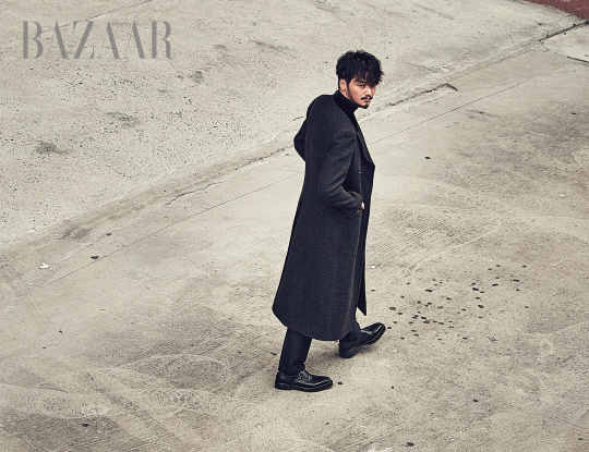 Actor Byun Yo-han, who plays Kim Hee-sung in Drama Mr. Shen, released an interview with the pictorial through the September issue of Bazaar.In this photo, actor Byun Yo-han showed a rough and free charm. The charm of Byun Yo-han, which deepens over time, was included in the photo.He is enthusiastic about outdoor shooting in the heat of the heat, and he is the back door that actively led the scene atmosphere.In an interview with the picture, Byun Yo-han said, I think that I would like to be able to express the character Kim Hee-sung, written by Kim Eun-sook, well by a few pros.When I first saw the script of this work, I wanted to be a cool work beyond simply trendy drama.Various characters appear in Drama, and I think that each story of the characters is well balanced.I think that the power to drag the drama together with the artist, the bishop, the staff, and the actor is a wonderful work. I am so sick when I think of the person called Hee Sung. I am filled with compassion for the person called Hee Sung so that I can shed tears in a minute.It is difficult to express this role because there are many ambassadors that contain a lot of things, as opposed to their feelings.What he says is that he is not really in front of his eyes, and he is not caught in the hand, but he is not a joke, a joke, but a laugh, but not a real laugh.I have a similar part to Hee Sung, but I want to laugh at the opposite of him, I want to make a real joke, and I want to love a really fragrant flower. Interviews, pictures and videos that show the candid charm of Byun Yo-han can be found in the September issue of Bazaar, website and Instagram.