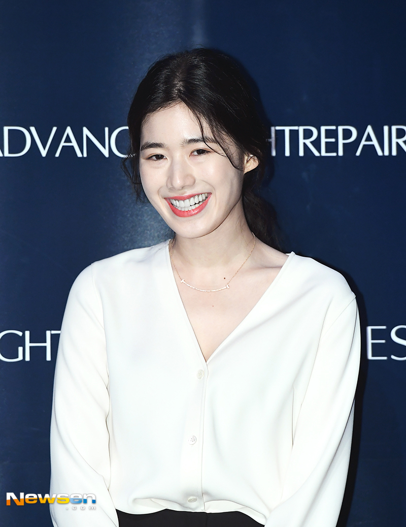 Estee Lauder Jung Eun-chae photo call Event was held on August 23 at SJ Kunsthalle, Nonhyun-dong, Gangnam-gu, Seoul.Actor Jung Eun-chae attended the ceremony.yun da-hee