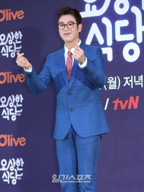 An official of a drama station said on the 25th, Blockby P.O will appear in TVNs new drama Boyfriend.Men Friend is a beautiful and sad fateful love story that the accidental encounter between the daughter-in-law Song Hye-kyo (Cha Soo-hyun), who was not able to live her life for a single moment as a daughter of a politician, and Park Bo-gum (Kim Jin-hyuk), a pure young man who lives happily and cherished everyday life, has become a bull boss that shakes each others lives.On the 23rd, Transcript Reading was held, and Cha Hwa-yeon and Ko Chang-seok decided to appear.The show will be broadcast in November.