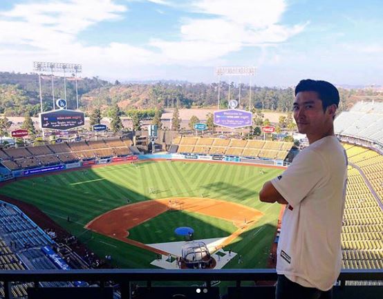Super Junior member Choi Siwon has released a photo of the Major League Los Angeles Dodgers Stadium certification, a member of the Hyun-jin Ryu.Choi Siwon released two photos of himself on his instagram on the 25th, visiting the Dodgers Stadium, the Los Angeles Dodgers home stadium.Choi Siwon also drew attention by wearing a Los Angeles Dodgers uniform and certifying the part with his adult name CHOI.Choi Siwon said, I was invited to watch the game by the LA Dodgers. Thank you for the invitation, and I will cheer hard!