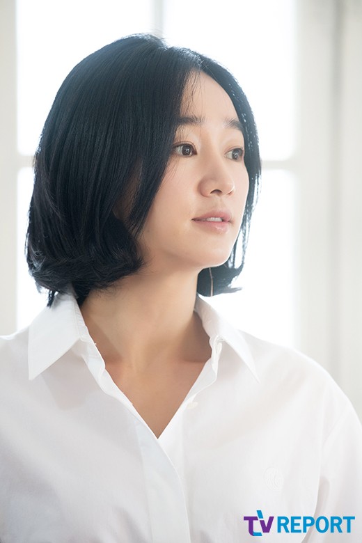 Actor Soo Ae poses in an interview withSoo Ae played the role of Oh Soo-yeon, deputy director of the museum, regardless of means and methods for his ambition to enter the High Society in the movie High Society ahead of release.Soo Ae High Society to make screen comebackSoo Ae clean beautySoo Ae smile full of sweetnessSoo Ae beauty addedSoo Ae sparkling eyesSoo Ae mysterious atmosphereSoo Ae warm smileSoo Ae overwhelmed atmosphereSoo Ae still lovelySoo Ae smile wideSoo Ae splashing beautySoo Ae come back as a dreamerSoo Ae unique atmosphere