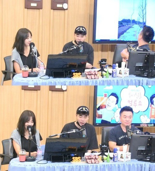 Narsha delivers behind the Narsha Electric poleOn the 28th, SBS Power FM Dooshi Escape TV Cultwo Show, fixed guest Narsha gathered another topic after the episode related to Electric pole.DJ Kim Tae-kyun was lucky to say, If you search for Mr. Narsha, the Electric pole will appear first in the related search term rather than the husbands name. Whats going on?This is because the photos taken after the diet success have caused the Photoshop controversy, Narsha said. There are electric poles that are bent around, not electric poles.I was suspected of overdoing Photoshop, not succeeding in dieting because of the electric pole. The electric pole is called Curved Steel Tube Jeonju. It is difficult to name. It is now called Narsha Electric pole.It is why electric pole, not husband, appears first in related search terms. KEPCO KDN Co., Ltd. Followed SNS, but not on KEPCO KDN Co., Ltd.Narsha said, I do not think I am. Electric pole is called a curved steel pipe pole, but it has become an unintentionally Narsha Electric pole because it is difficult to use a jargon.After the story of Narsha Electric Pole, Narsha came back to the sword again and said, Is this enough to follow you at KEPCO KDN Co., Ltd? DJ Kim Tae-kyun laughed and laughed, saying, I need to build an electric pole in my living room.