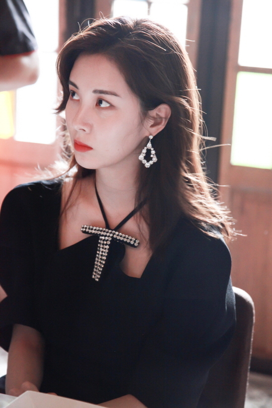 Actor Seohyun puts red Lipstick on a black dress and tries to make a colorful black.Seohyun recently played the role of Ji County and Shanxi, the woman left alone in a stopped time due to her brothers sudden death in the MBC drama Time (played by Choi Ho-cheol/directed by Jang Joon-ho).Seohyun is making viewers cheer by perfectly expressing the sadness of the peak after the death of the brother and mother in the play, and the struggle to dig out the truth about the death of the two people.Above all, Seohyun is attracting attention because it is caught in a scene that predicts a blackening transformation that is contrary to the modest Ji County and Shanxi that have been shown in the meantime.In the play, Ji County, Shanxi, who showed a natural charm, wearing jeans, shirts and makeup-free faces, is wearing a sophisticated black costume with a red Lipstick and a colorful accessories.What is the reason why Seohyun tried to transform, and Seohyun, who shows 180 degrees different from the previous one, is raising questions.Seohyuns Blackening Transformation scene was filmed at a restaurant in Yongsan-gu, Seoul on the 9th.When Seohyun, who has been showing off his hairy clothes since he started shooting, appeared in a distinctly different appearance, the field staff shouted pretty and cheered.Seahoun, who smiled shyly, soon responded to the response with a smile and immediately started preparing to shoot.Moreover, Seohyun had to take the action of grace at the same time as the gaze of the scene shooting.Seohyun, who received the directors directive, read the script and grabbed the emotion, and finished the rehearsal by practicing the expression in the mirror.Then, when he entered the filming, Seohyun received a applause from the scene, drawing 200% of the atmosphere of Ji County and Shanxi.Ji County and Shanxi, who have been running to reveal the truth several times, are finally determined and will fight back, the production team said. I would like to ask for a lot of expectations about what will happen to the story development due to the transformation of Ji County and Shanxi.hwang hye-jin